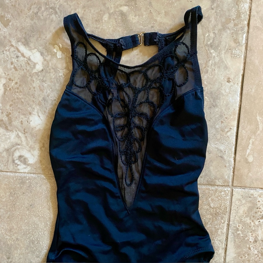 ISO this ‘Anne Klein for Sirena’ swimsuit - 8, 10, or 12